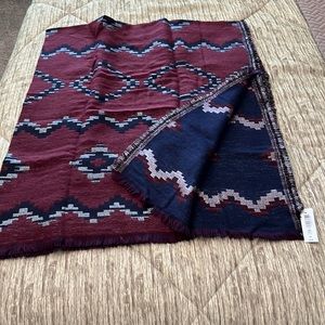 Aritzia Wilfred blanket scarf BNWT